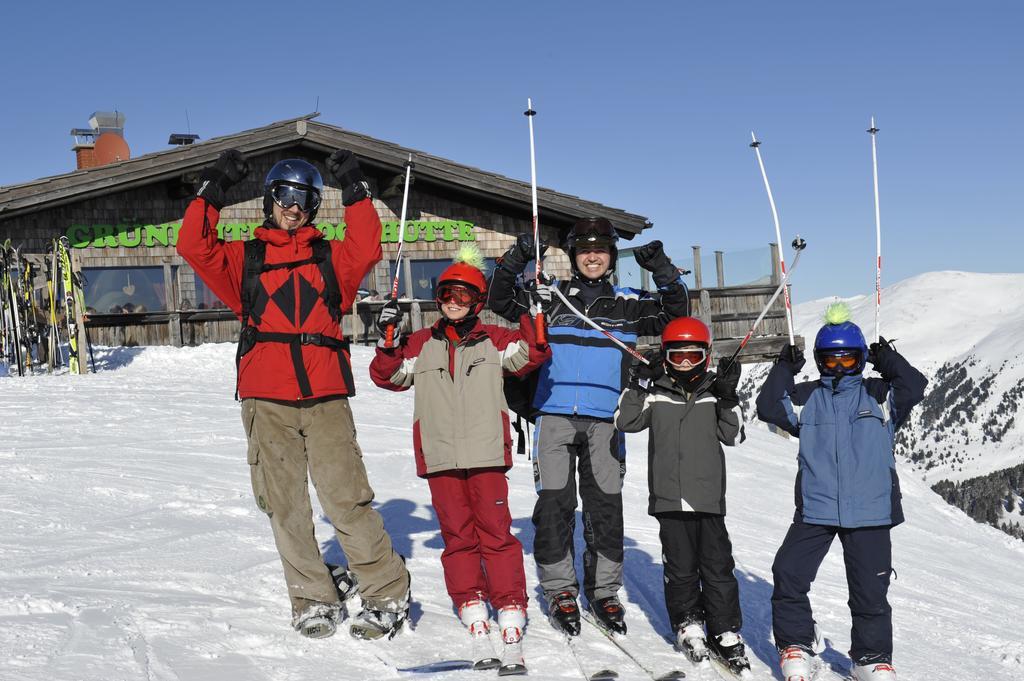 Kinder- Und Familienhotel Nockalm Innerkrems Ngoại thất bức ảnh
