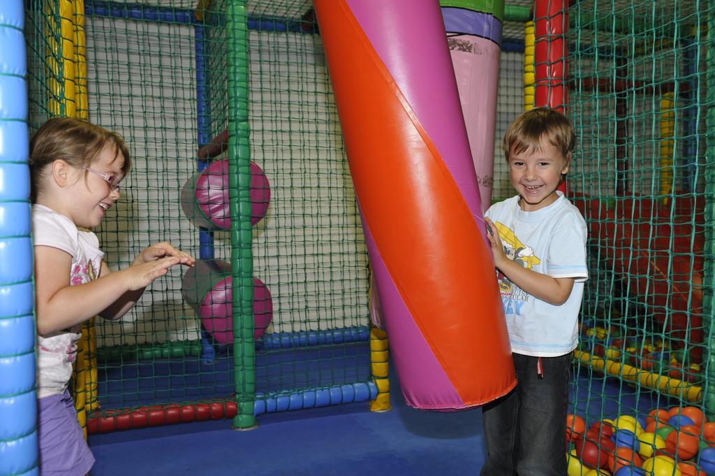 Kinder- Und Familienhotel Nockalm Innerkrems Ngoại thất bức ảnh