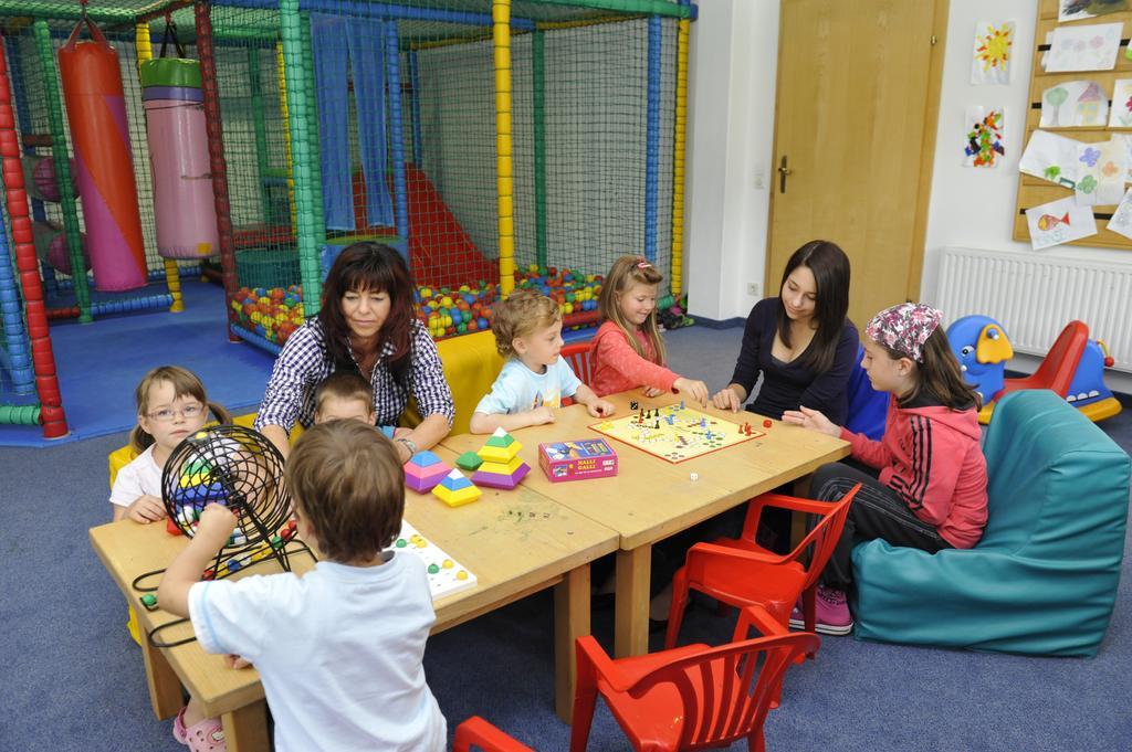 Kinder- Und Familienhotel Nockalm Innerkrems Ngoại thất bức ảnh