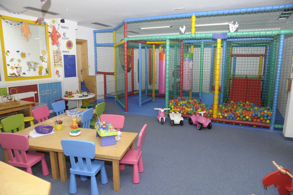 Kinder- Und Familienhotel Nockalm Innerkrems Ngoại thất bức ảnh