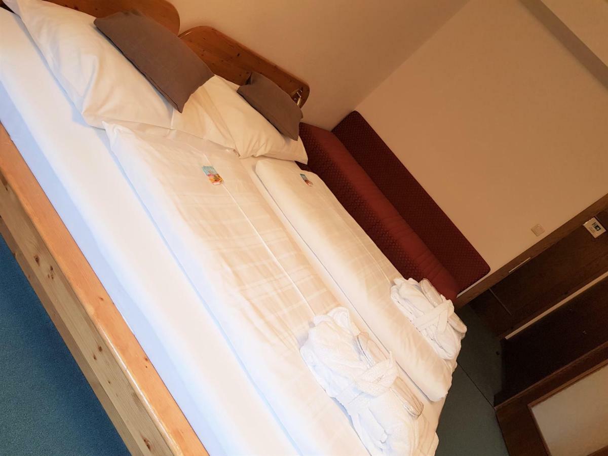 Kinder- Und Familienhotel Nockalm Innerkrems Ngoại thất bức ảnh